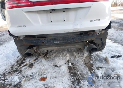 2016 Lincoln Mkc Reserve z USA, uszkodzony, nr VIN 5LMCJ3D97GUJ05490